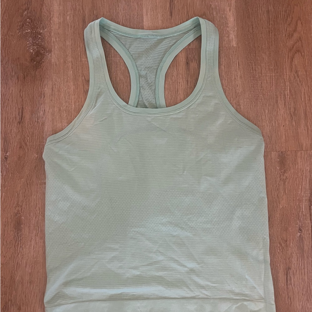 Lululemon Size 8 Swiftly Tech Racerback Tank 2.0 Race Length Wild Mint